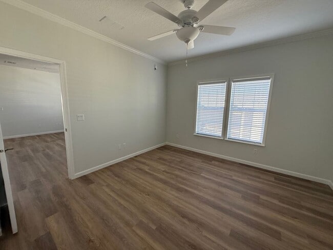 Building Photo - 7711 Desoto Dr
