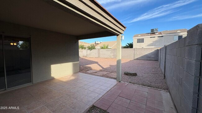 Building Photo - 13002 W Hearn Rd