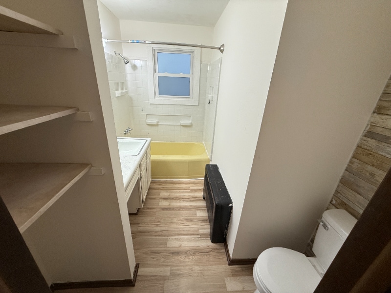 Building Photo - 949 W Pike St