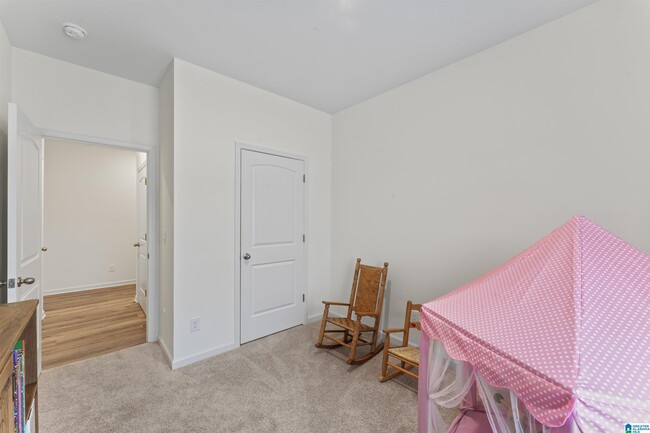 Building Photo - 991 Archers Trail N