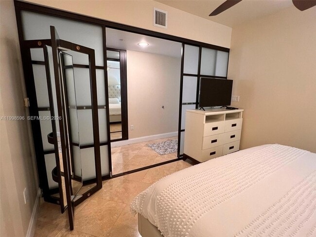 Building Photo - 1830 S Ocean Dr