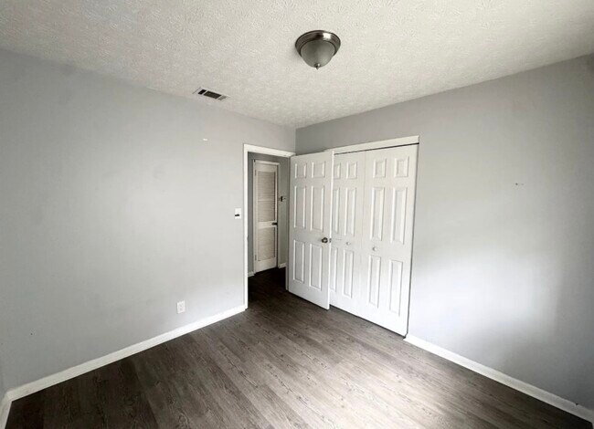 Building Photo - 3258 Lancing Ln