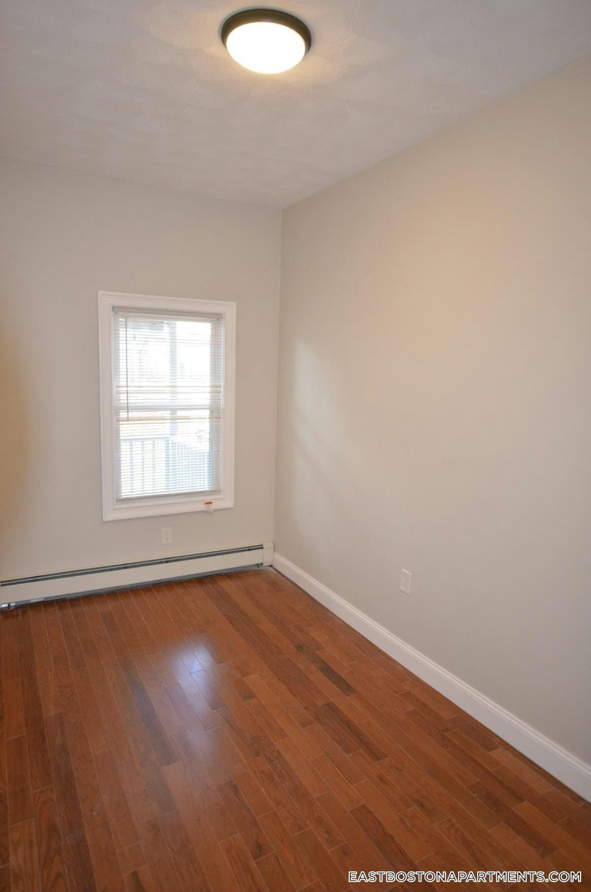 Building Photo - 12 Chelsea St