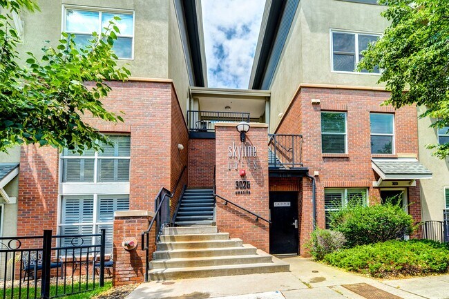 Building Photo - Modern 2-Bedroom Condo in LoHi