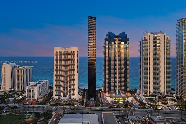 Building Photo - 17141 Collins Ave