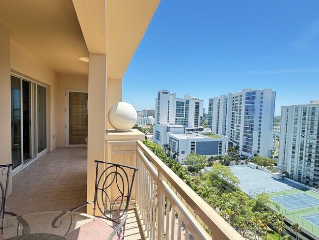 Building Photo - 1111 Ritz Carlton Dr