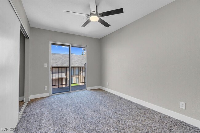 Building Photo - 456 Sellers Pl