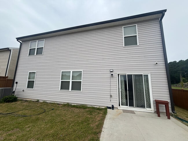 Building Photo - Room in House on Justice Union Ct