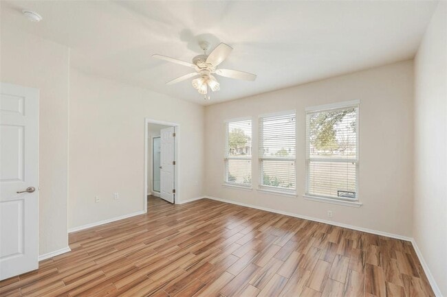 Building Photo - 104 Honey Creek Trail