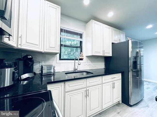 Building Photo - 1371 Winding Way