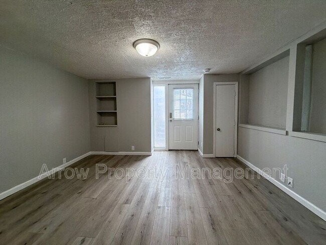 Building Photo - 2840 Starr St