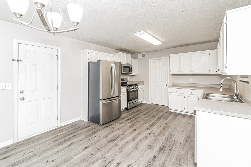 Building Photo - 5895 Brookside Dr SE