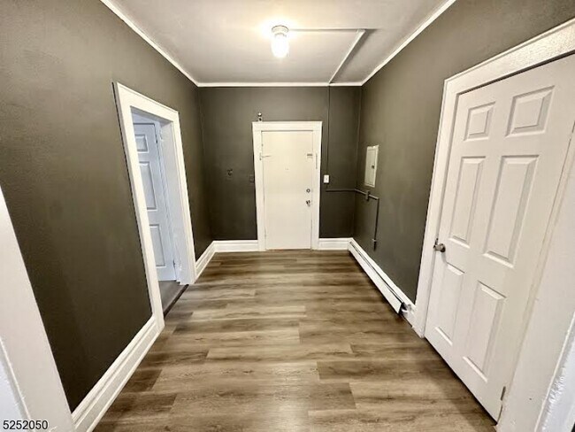 Building Photo - 310 Orange Rd