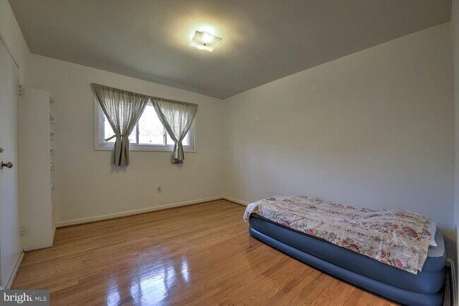 Building Photo - 4503 Gretna St