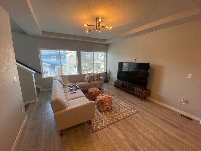 Building Photo - Beautiful 3 bedroom Carriage House in Bann...