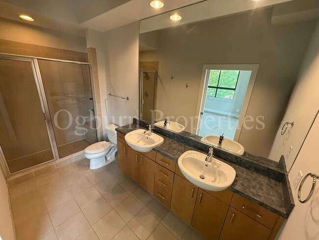 Building Photo - 810-406 W. 4th St-2BR/1BA 4th & Broad Condo!