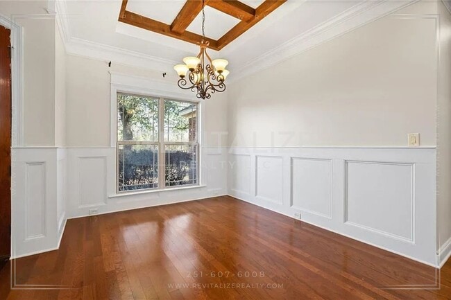 Building Photo - Charming 4 Bedroom/2.5 Bathroom in Fairhope!