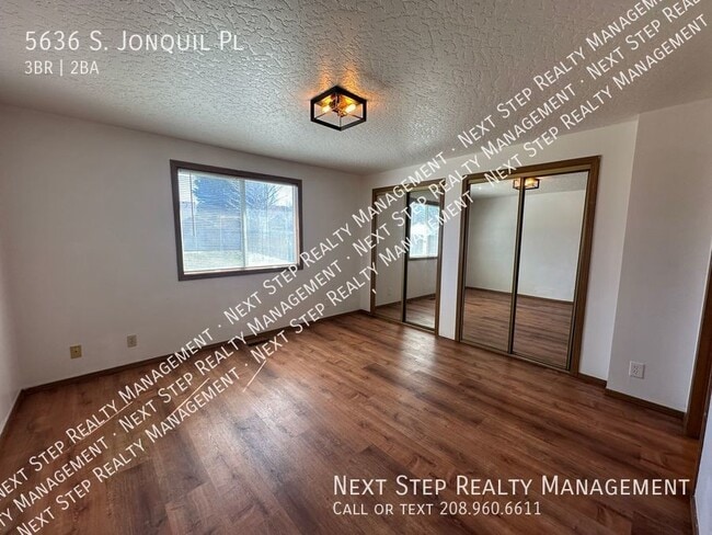 Building Photo - 5636 S Jonquil Pl