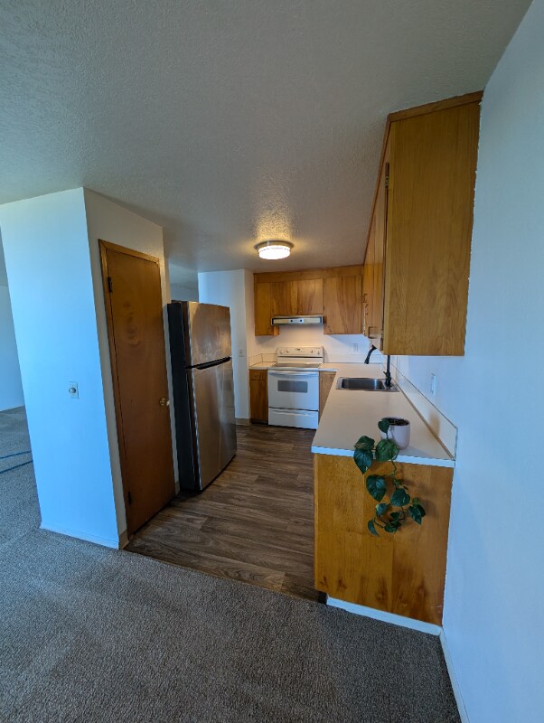 Building Photo - 250 Beach Pl