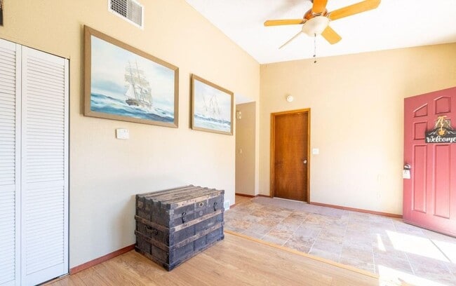Building Photo - Charming 3-Bedroom Ranch for Rent in Prime...