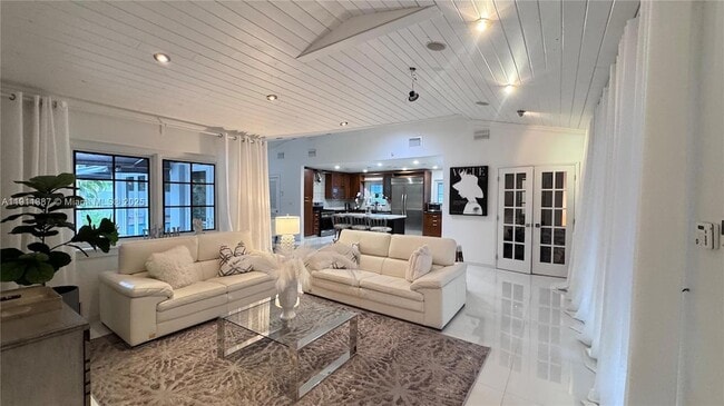 Building Photo - 1332 Van Buren St