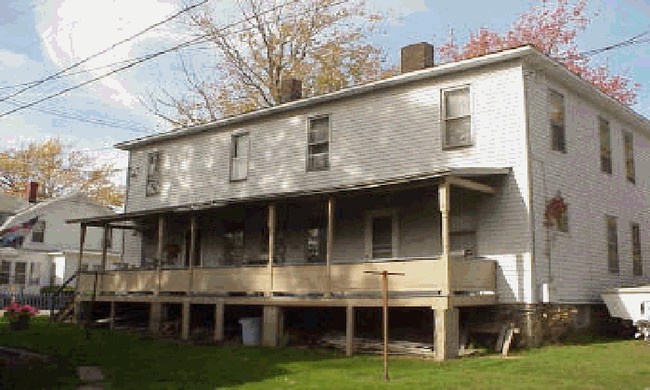 Rear - 10825 Utley Ave
