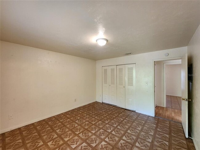 Building Photo - 4021 SW 37th St