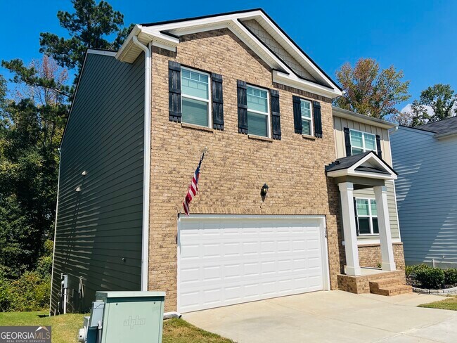 Building Photo - 138 Silver Birch Pass