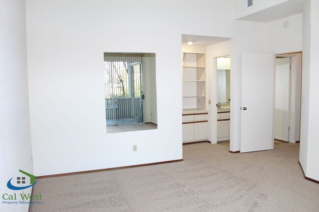 Building Photo - $2,495 - Upstairs 2 Bedroom/1 Bath Condo