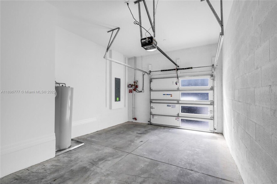 Building Photo - 8356 NW 7th Pl