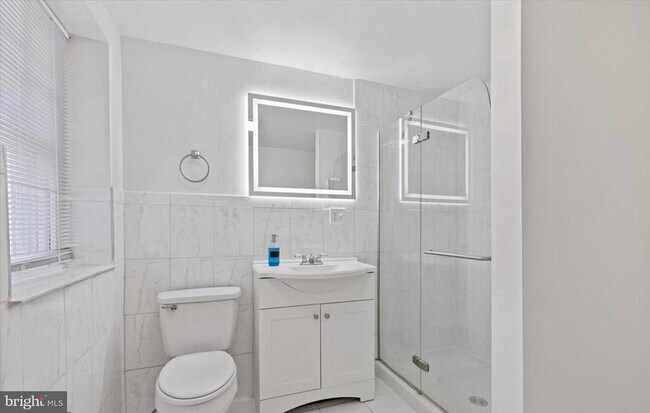 Building Photo - 514 E Lancaster Ave