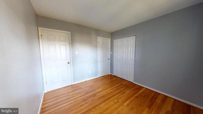 Building Photo - 2527 Bull Run Ct