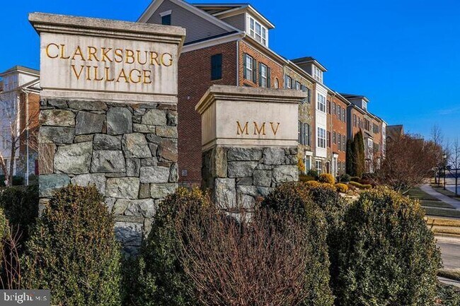 Building Photo - 23411 Rainbow Arch Dr