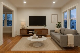 Building Photo - 44 Oakwood Ave