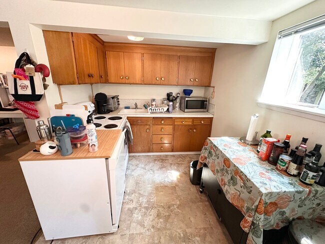 Building Photo - Park Duplex - Ballard