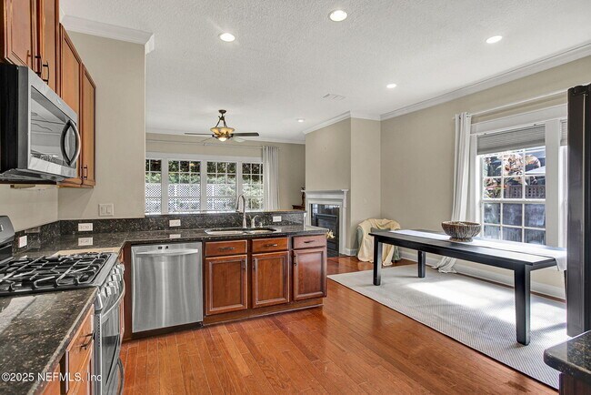 Building Photo - 7963 Mt Ranier Dr