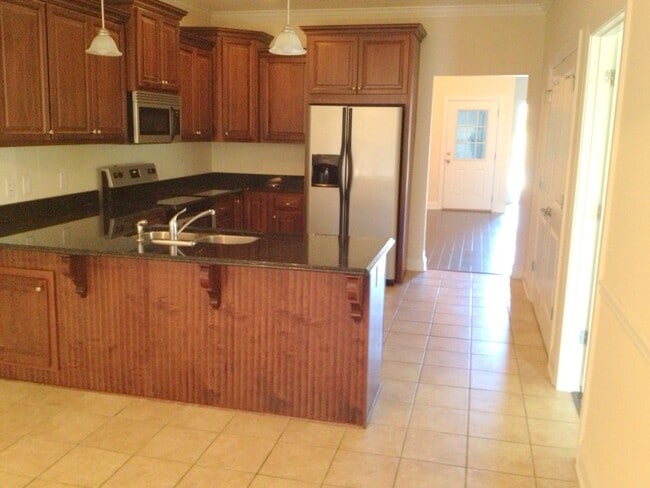 Building Photo - 109 Ledbury Cove