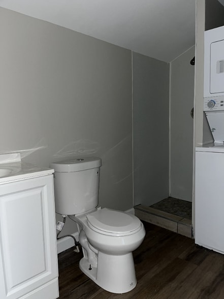 Building Photo - 1835 West Blvd