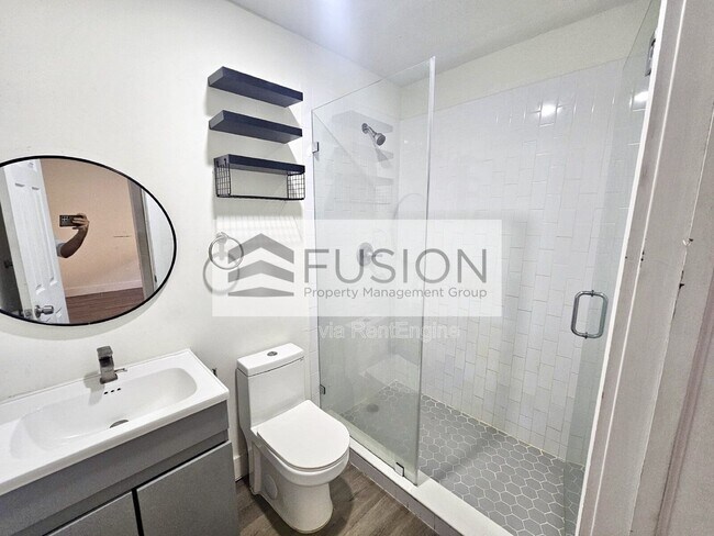 Building Photo - 1730 Acapulco Dr