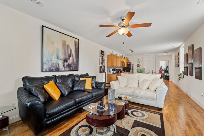 Building Photo - The Fountain Square Apartments