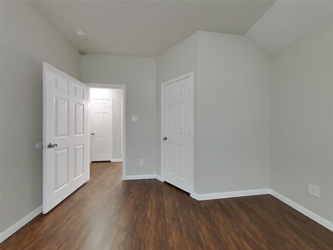 Building Photo - 21439 Palma Grove Way
