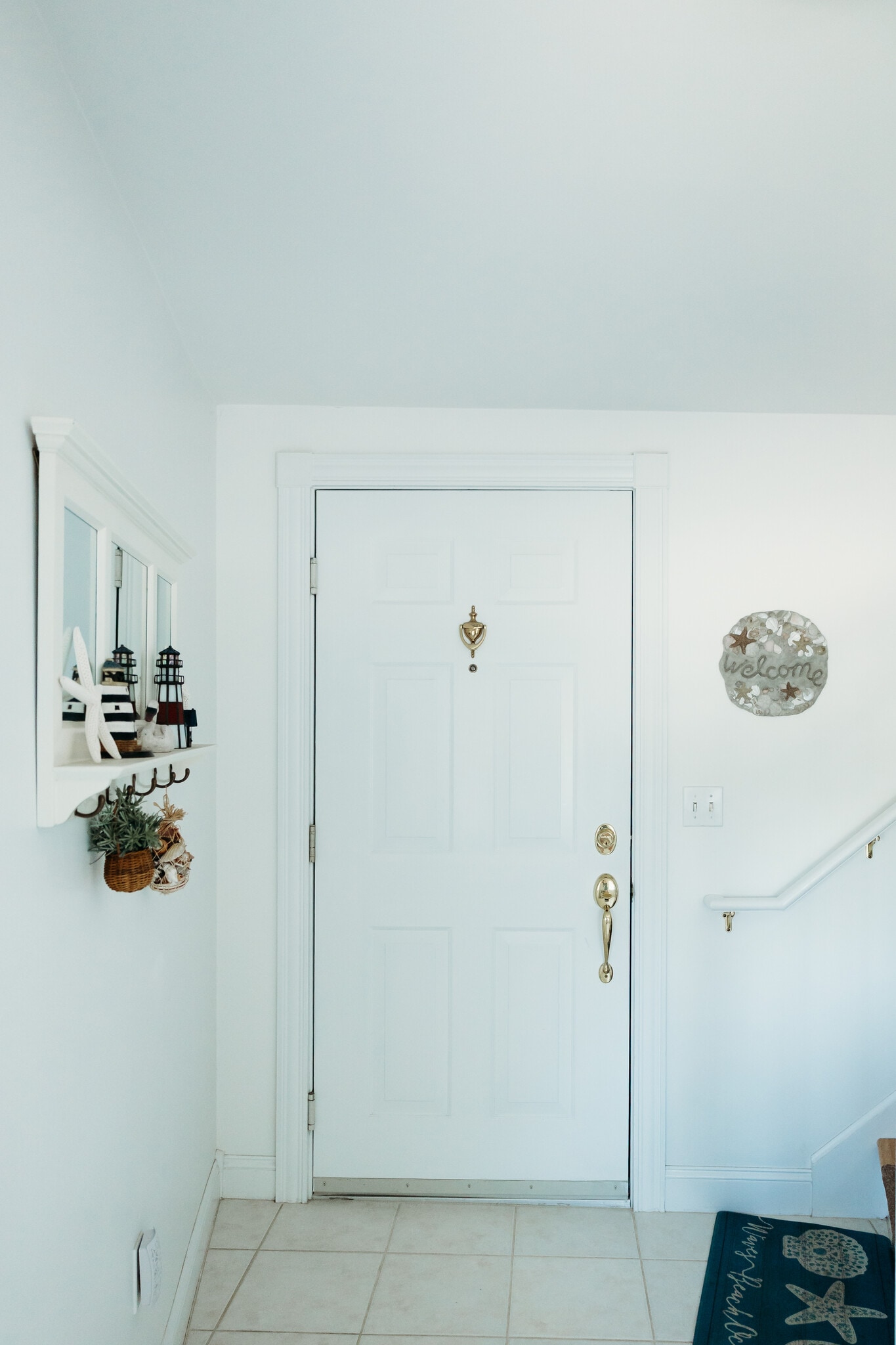 Doorway to unit - 133 W Grand Ave