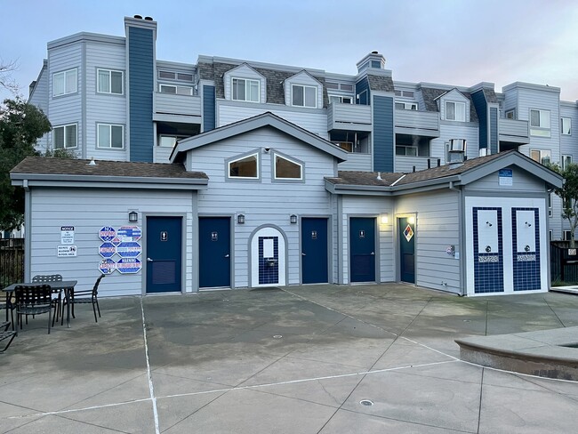 Building Photo - 6400 Christie Ave