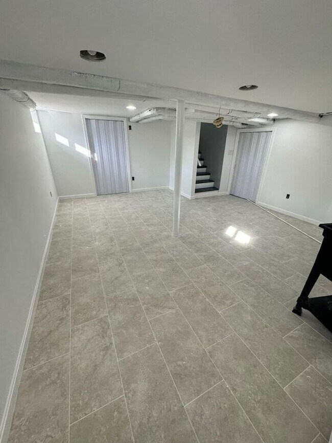 Building Photo - 27 Irene Blvd