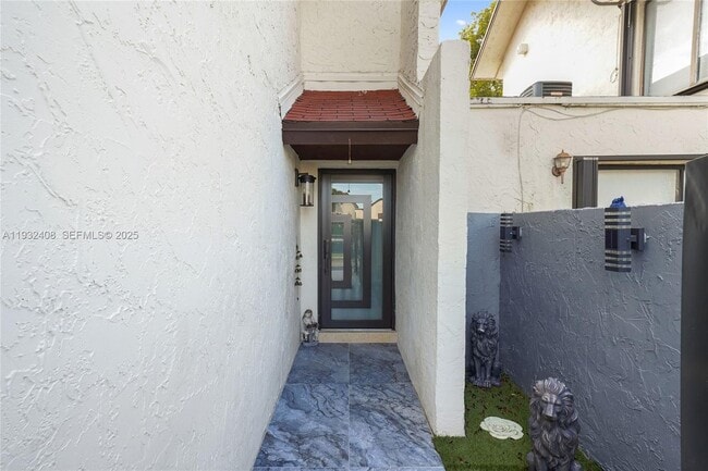 Building Photo - 10310 NW 5th Terrace