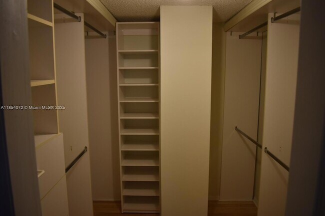 Building Photo - 6039 Collins Ave
