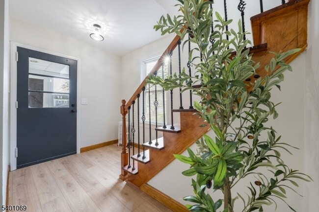 Building Photo - 71 Broad St