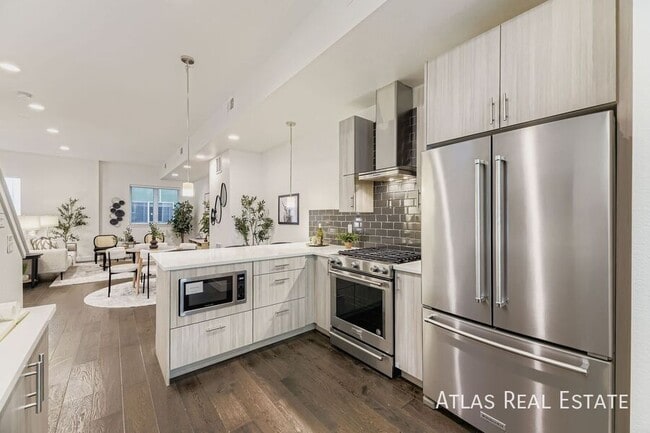 Building Photo - 2227 Eliot St