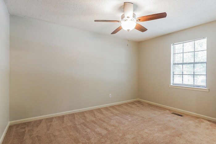 Building Photo - 204 Tradewinds Cir