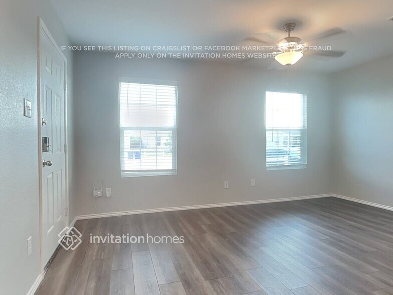 Building Photo - 122 Br Vlg Wy